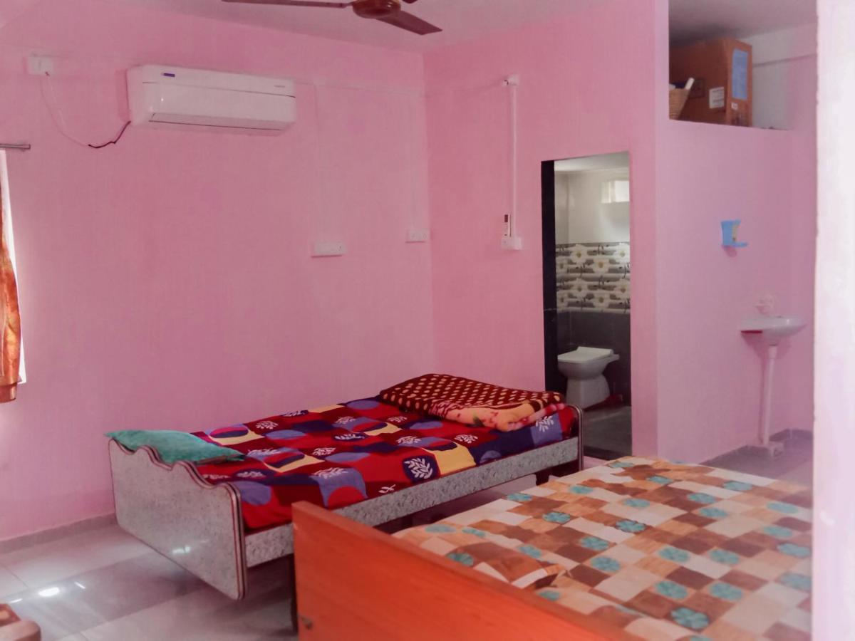 Krishna Homestay Garudeshwar Exterior photo