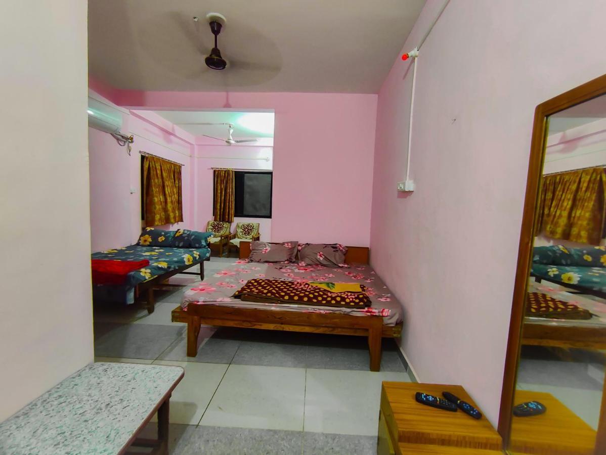 Krishna Homestay Garudeshwar Exterior photo
