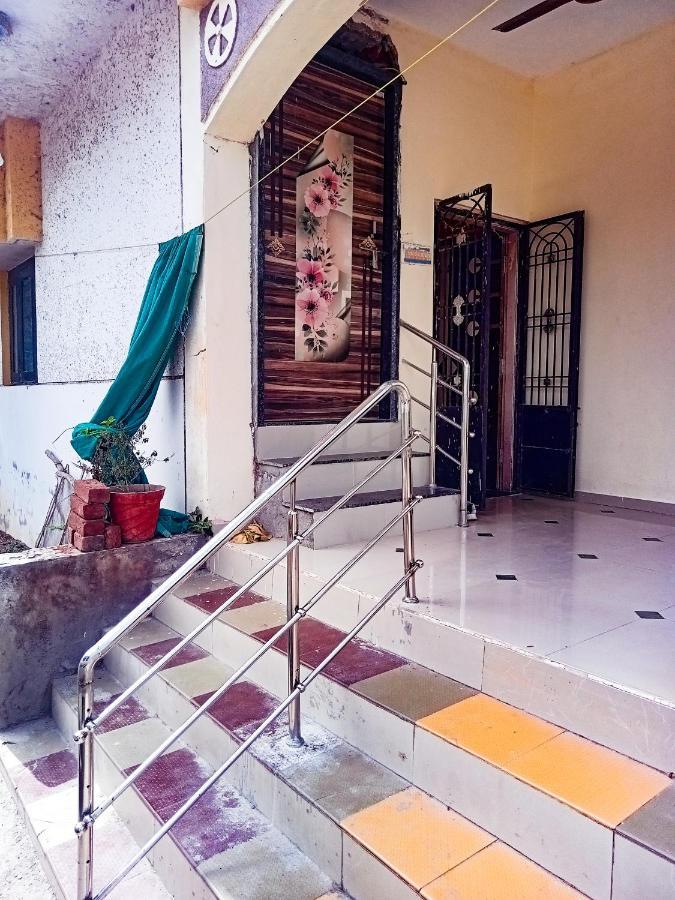 Krishna Homestay Garudeshwar Exterior photo