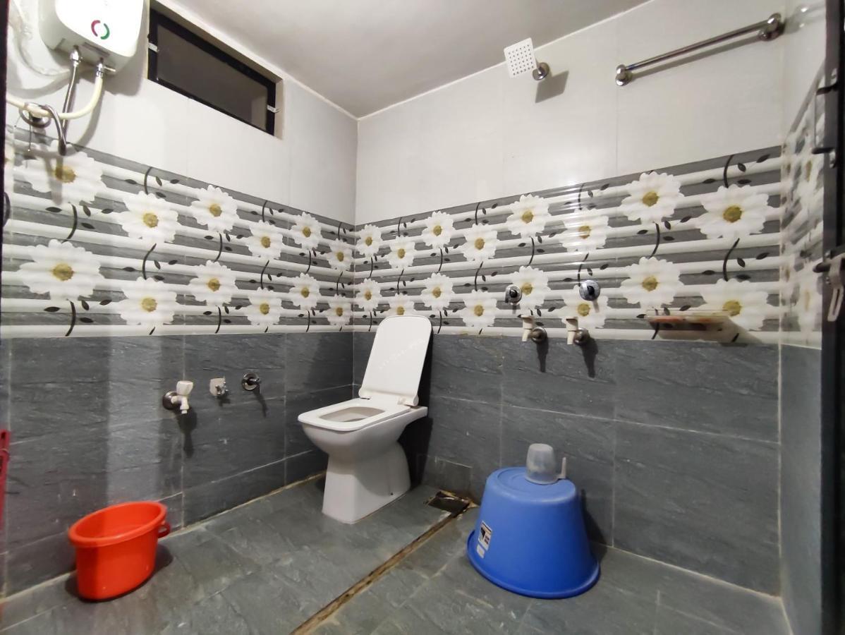 Krishna Homestay Garudeshwar Exterior photo
