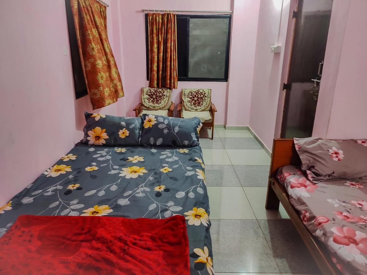 Krishna Homestay Garudeshwar Exterior photo